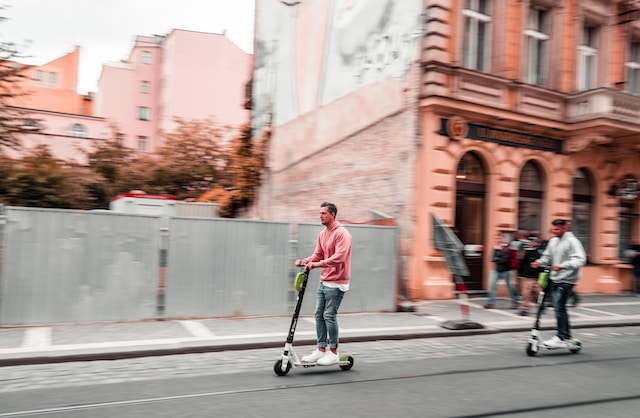 información sobre el uso de patinetes eléctricos en la ciudad