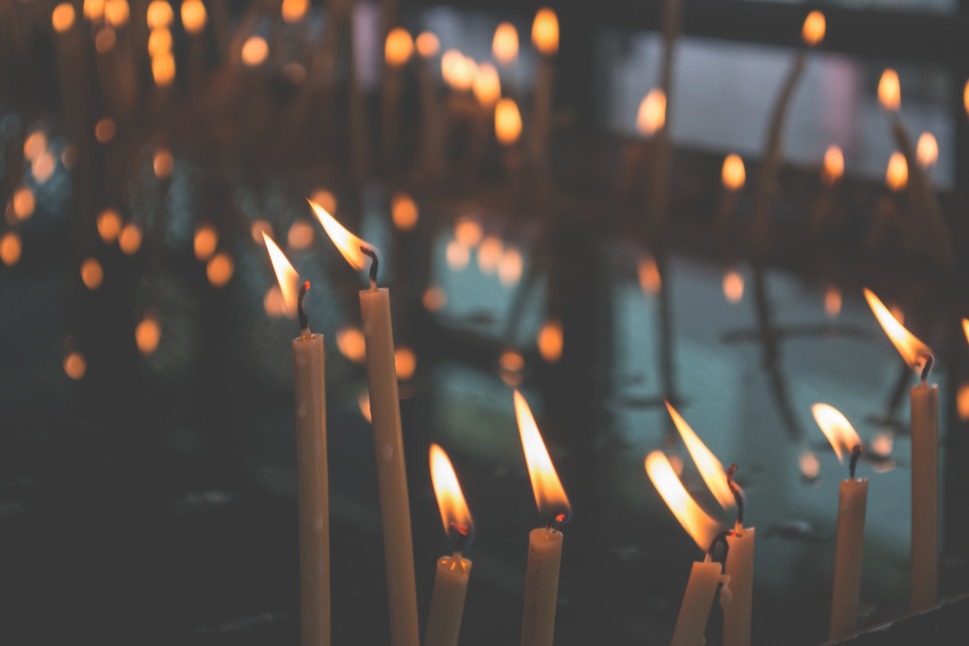 La importancia de las velas en un velorio